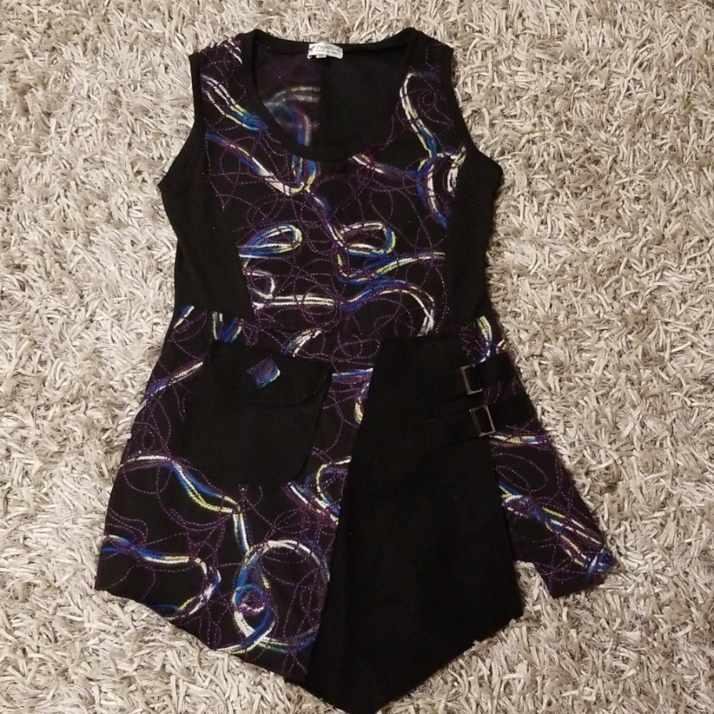Sleeveless sweater top, size M